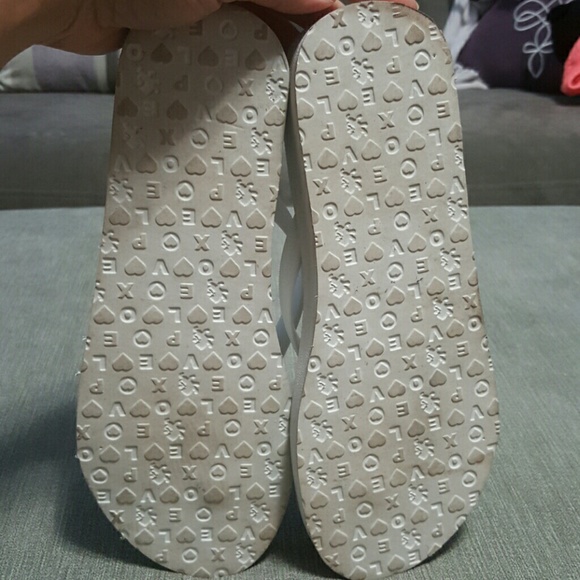 Express black and white flip-flops - Picture 3 of 4